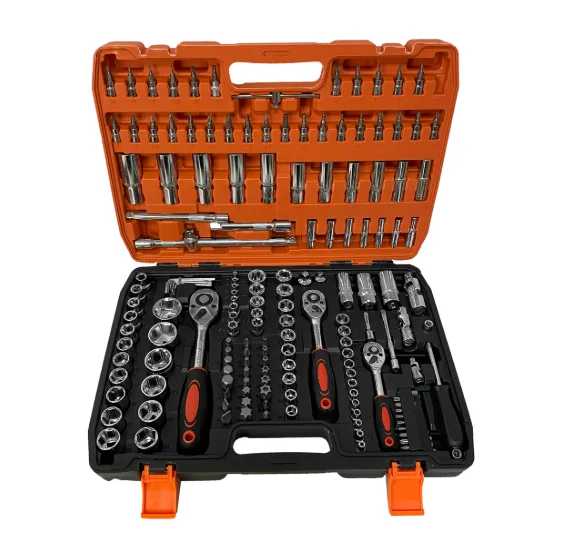 JUEGO DE DADOS 3/8 CROMADO X 61PZAS KAMASA